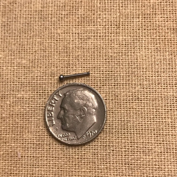 Nose stud - Picture 4 of 5